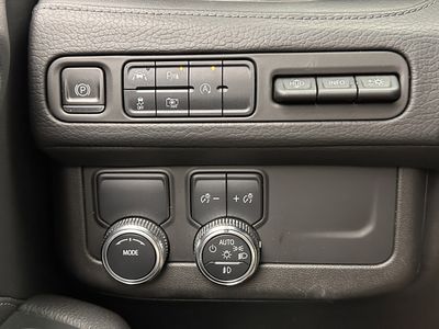 2023 GMC Yukon XL - Photo 18