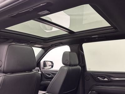 2023 GMC Yukon XL - Photo 5