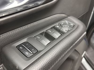 2023 GMC Yukon XL - Photo 11