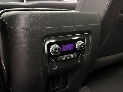 2023 GMC Yukon XL - Photo 27