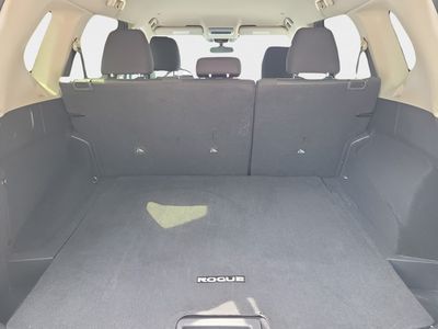 2024 Nissan Rogue — photo 8 view