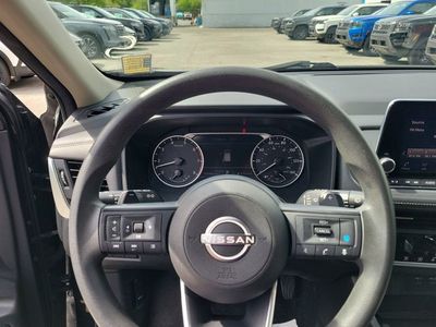 2024 Nissan Rogue — photo 18 view