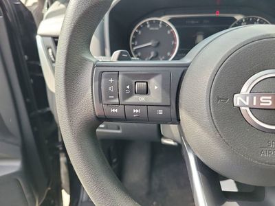 2024 Nissan Rogue — photo 16 view
