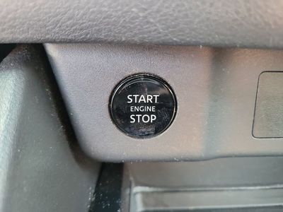 2024 Nissan Rogue — photo 25 view