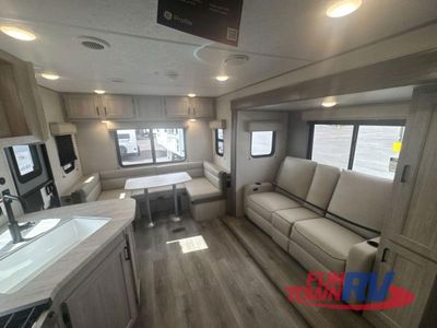 2025 Coachmen RV Catalina Summit Series 8 - Photo 24
