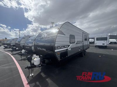 2025 Coachmen RV Catalina Summit Series 8 - Photo 4