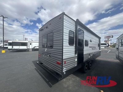 2025 Coachmen RV Catalina Summit Series 8 - Photo 6