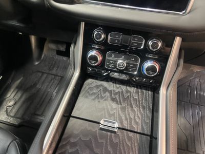 2024 GMC Yukon XL - Photo 13