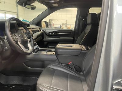 2024 GMC Yukon XL - Photo 9