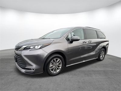 2024 Toyota Sienna - Photo 2