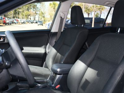2017 Toyota RAV4 - Photo 11