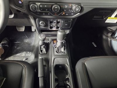 2026 Jeep Gladiator - Photo 11