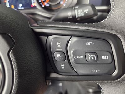 2026 Jeep Gladiator - Photo 13