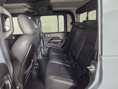 2026 Jeep Gladiator - Photo 17