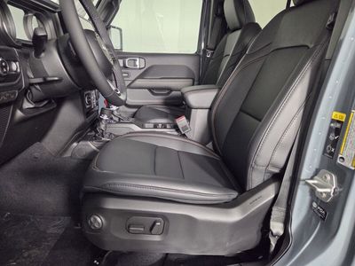 2026 Jeep Gladiator - Photo 9