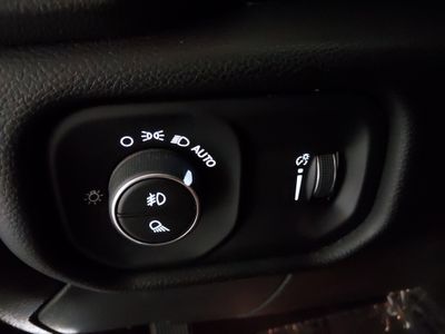2024 Ram 2500 — photo 13 view