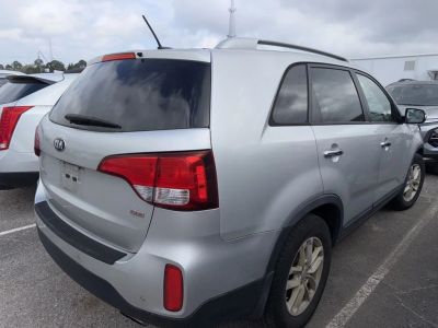 2014 Kia Sorento — interior view