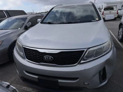 2014 Kia Sorento — side profile view