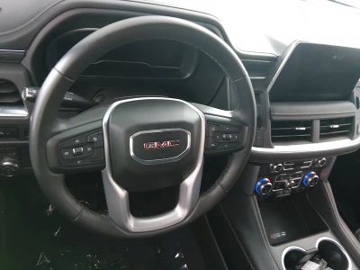 2023 GMC Yukon XL - Photo 12