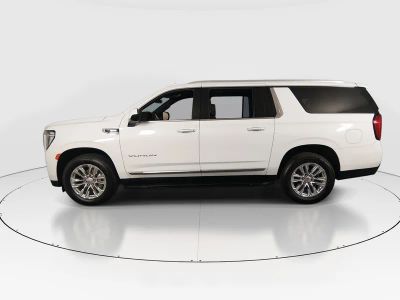 2023 GMC Yukon XL - Photo 4