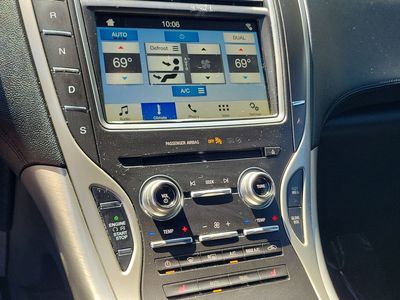 2018 Lincoln MKX — photo 32 view