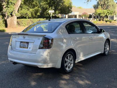 2012 Nissan Sentra — photo 7 view