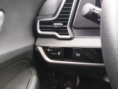 2025 Kia Sportage — photo 13 view