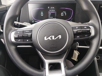 2025 Kia Sportage — photo 12 view