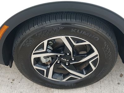 2025 Kia Sportage — photo 10 view