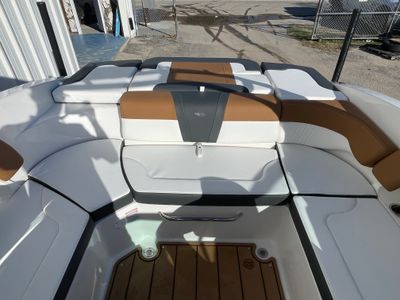 2026 Chaparral 23 SSI - Photo 16