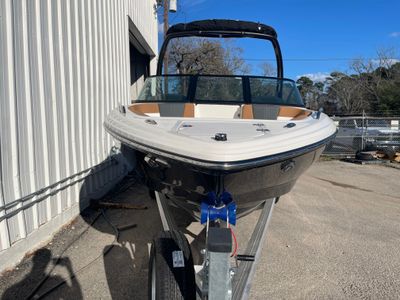2026 Chaparral 23 SSI - Photo 10