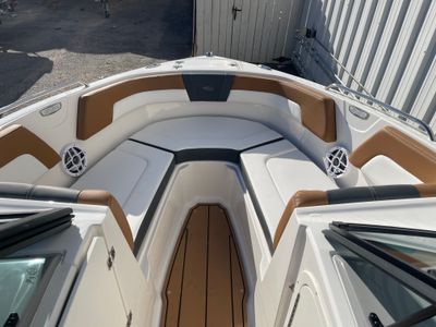 2026 Chaparral 23 SSI - Photo 6