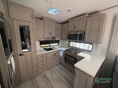 2025 Grand Design Influence - Photo 13