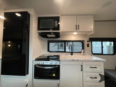 2026 Jayco Jay Flight SLX - Photo 5