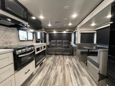 2026 Jayco Jay Feather — photo 17 view