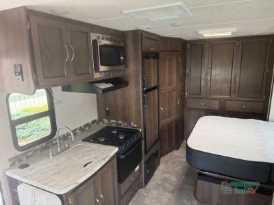 2019 Coachmen RV Prism — photo 18 view