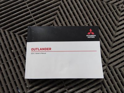 2024 Mitsubishi Outlander - Photo 20