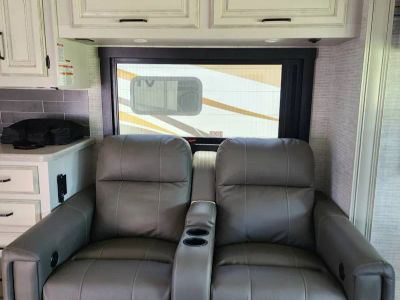 2024 Jayco Entegra 31UL — photo 11 view