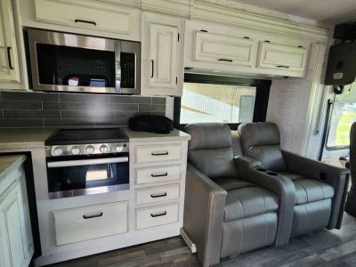 2024 Jayco Entegra 31UL — detail view