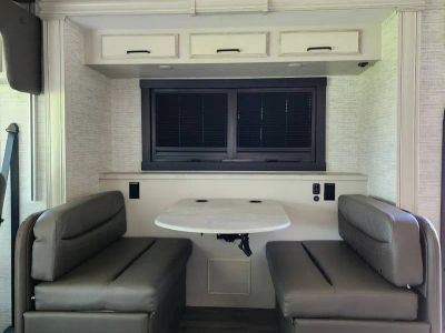 2024 Jayco Entegra 31UL — photo 16 view