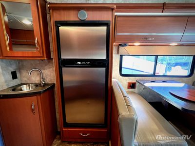 2012 Winnebago View — photo 13 view