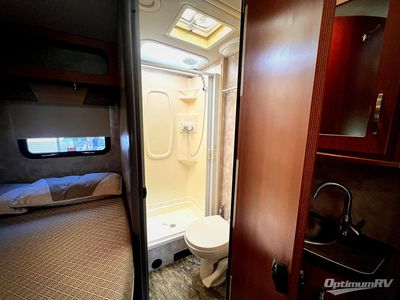 2012 Winnebago View — photo 16 view