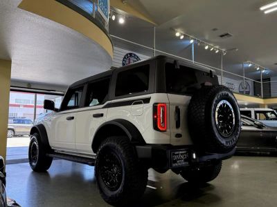 2024 Ford Bronco - Photo 2