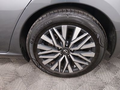 2024 Nissan Altima — photo 10 view