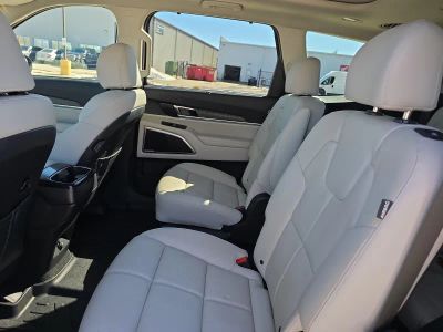 2023 Kia Telluride - Photo 18