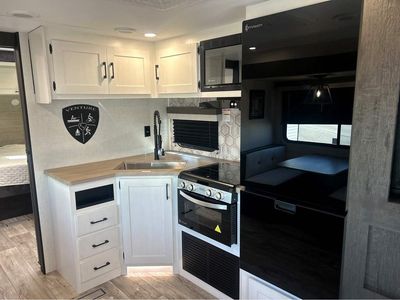 2026 VENTURE RV SIENNA - Photo 11