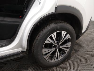 2023 Nissan Rogue — photo 10 view