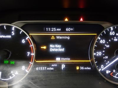 2023 Nissan Rogue — photo 14 view