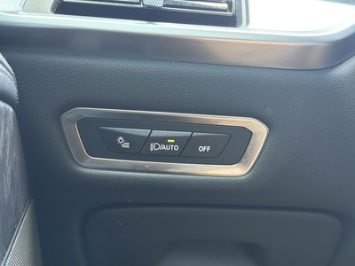 2025 BMW X7 — photo 32 view