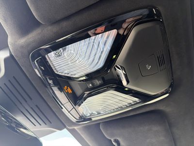 2025 BMW X7 — photo 38 view